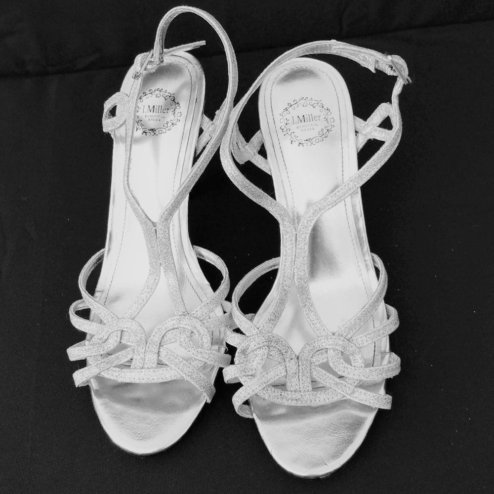 I Miller Silver Glittery Strappy heels, size 6M